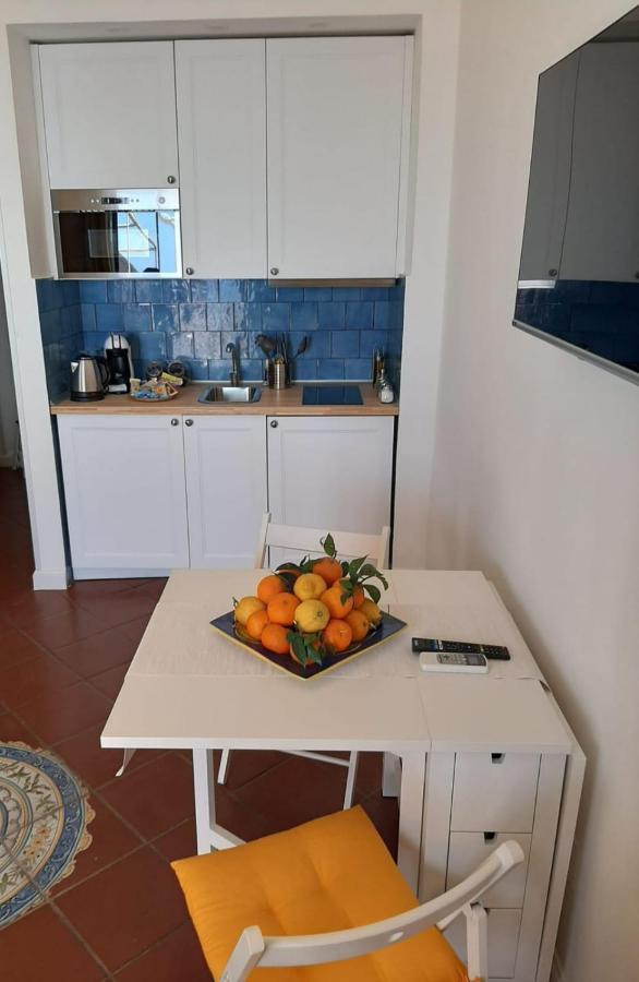 Апартаменты Bella Vista House-Sorrento Coast - Free Parking-Solarium Вико-Экуенсе Экстерьер фото