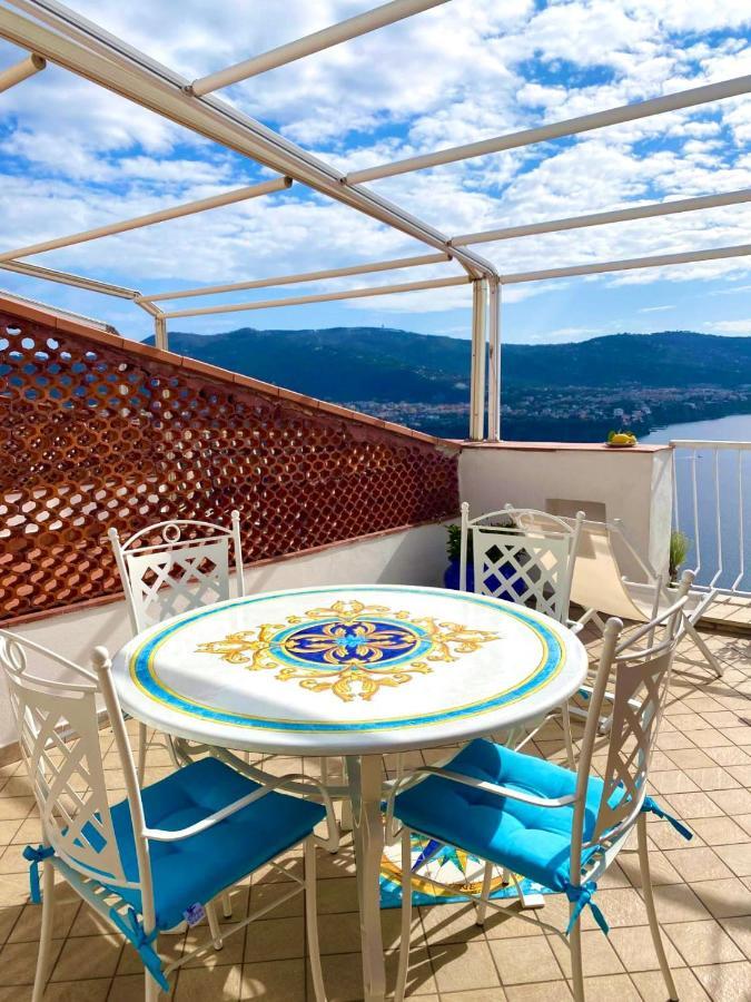 Апартаменты Bella Vista House-Sorrento Coast - Free Parking-Solarium Вико-Экуенсе Экстерьер фото