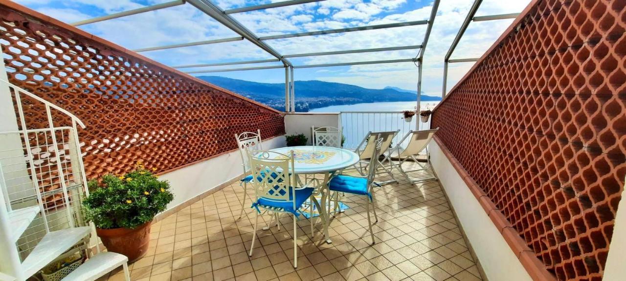 Апартаменты Bella Vista House-Sorrento Coast - Free Parking-Solarium Вико-Экуенсе Экстерьер фото
